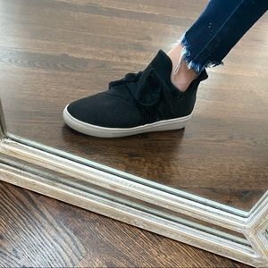 Steve Madden casual tennis shoes